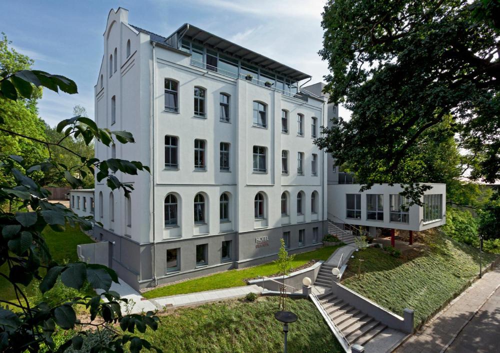 Hotel Zwischen Den Seen Waren  Esterno foto