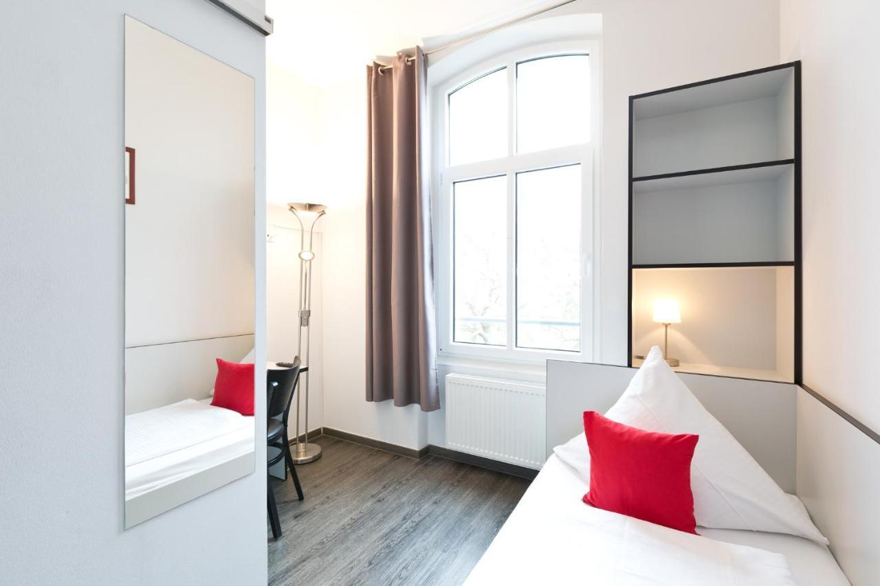 Hotel Zwischen Den Seen Waren  Esterno foto
