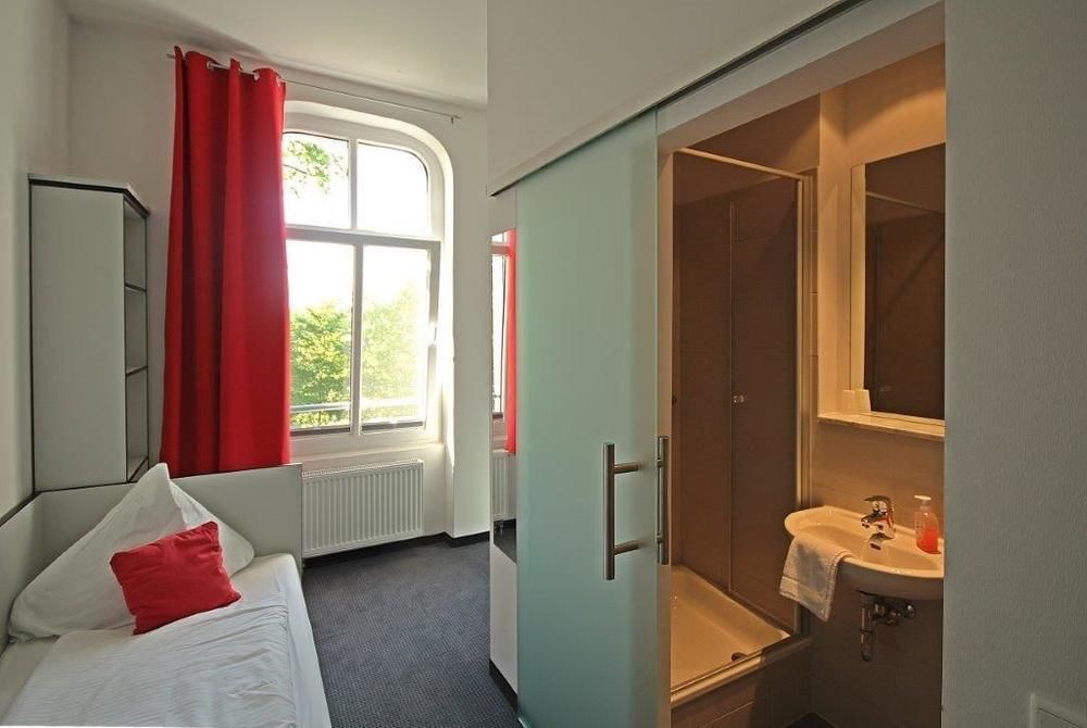 Hotel Zwischen Den Seen Waren  Esterno foto