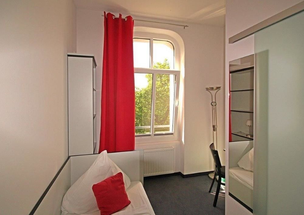 Hotel Zwischen Den Seen Waren  Esterno foto