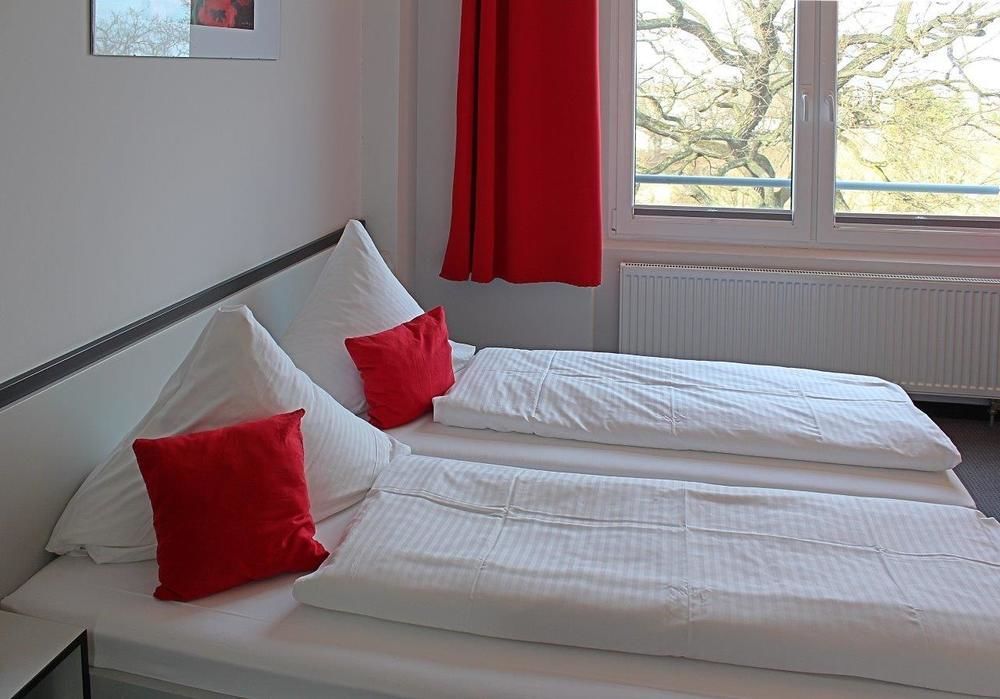 Hotel Zwischen Den Seen Waren  Esterno foto