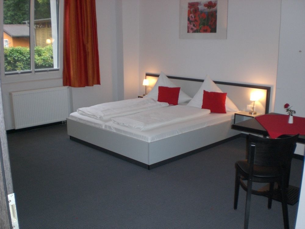 Hotel Zwischen Den Seen Waren  Esterno foto